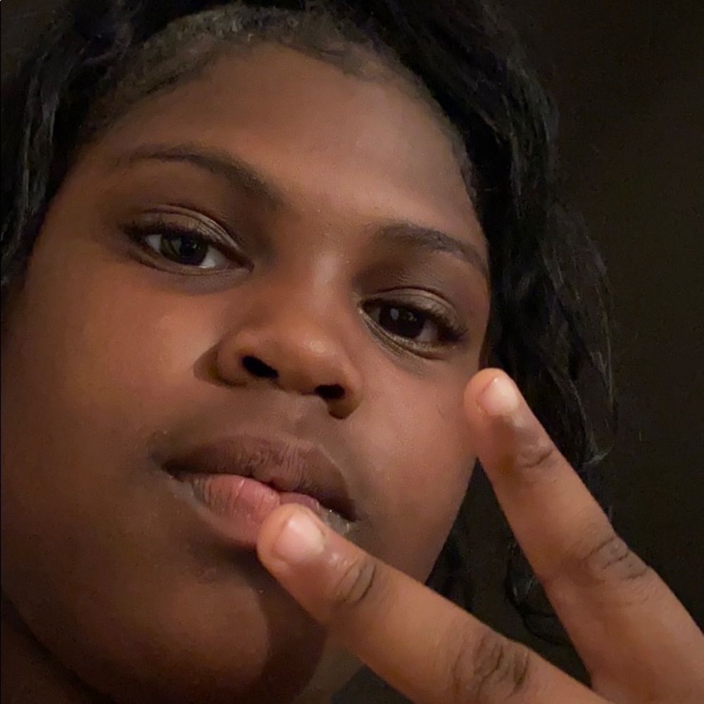 Meet your Posher, Nesheyah